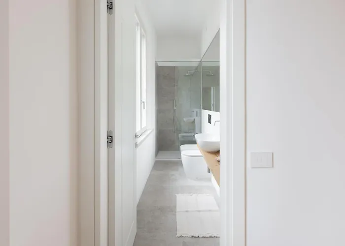 Charme Via De' Fogliani *